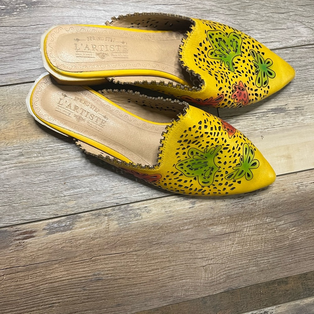 L Artiste Shoes